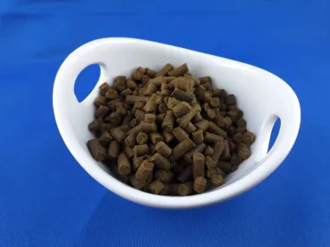 Das Hiro Karashimas Protein Flusskrebsfutter kaufen die kleinen 4mm Pellets mit extra an Proteinen und Eiweis